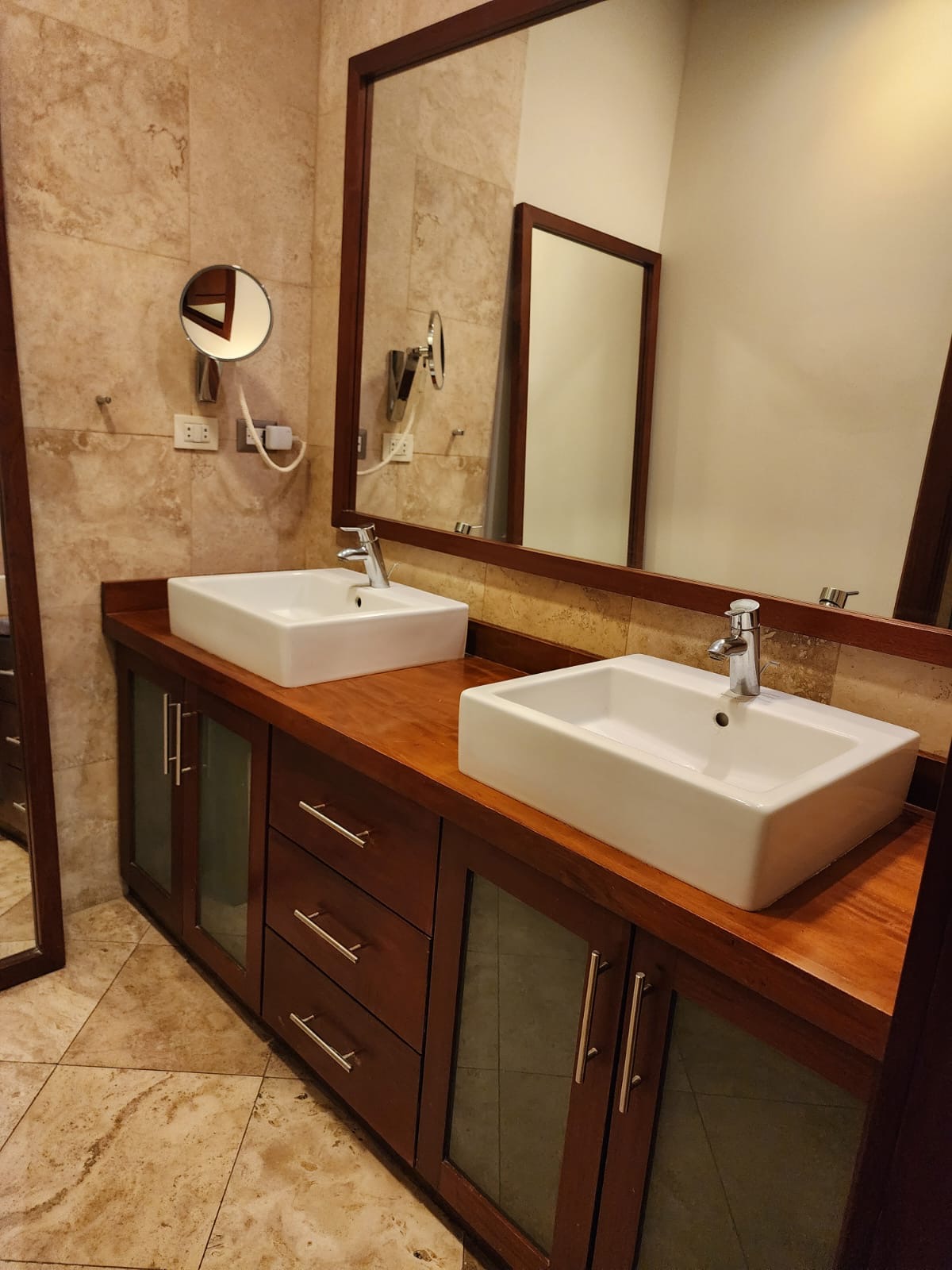 3d5f7916-04ed-4863-a688-6087b7b9094d